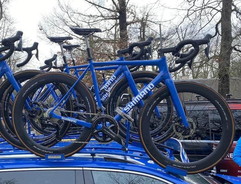 Les vélos et matériel des coureurs pros sur Paris-Nice 2024