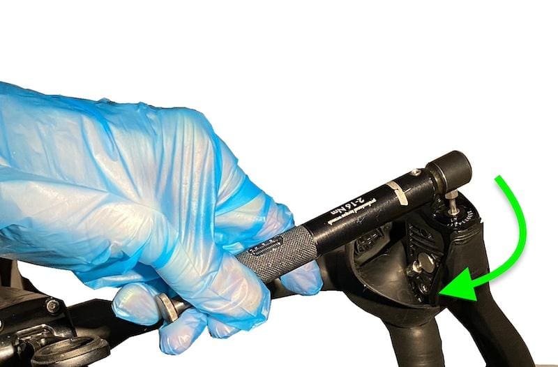 2024 comment faire la purge des freins Sram Red, Force, Rival, Apex ASX ?