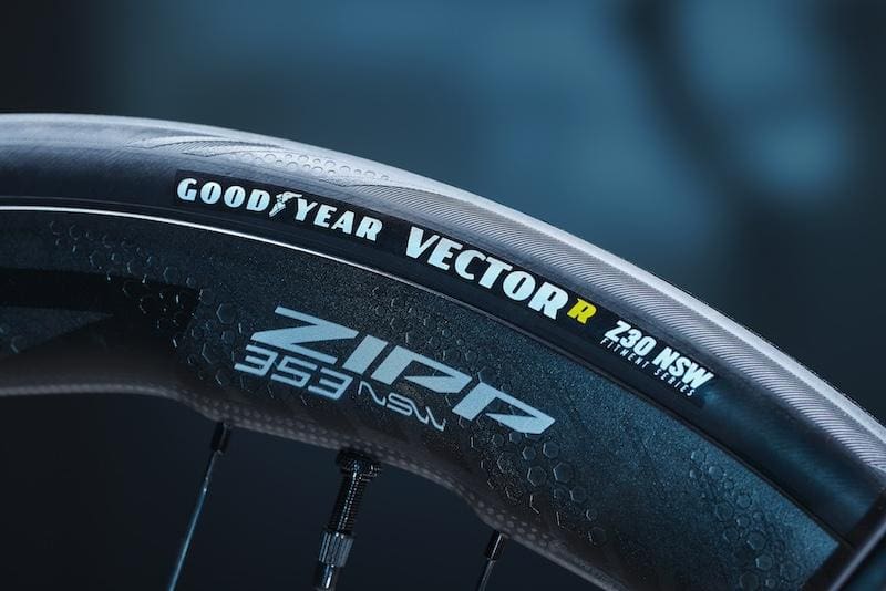 nouveaux pneus Goodyear Vector R 7 30 NSW et Vector R Z 30 SW