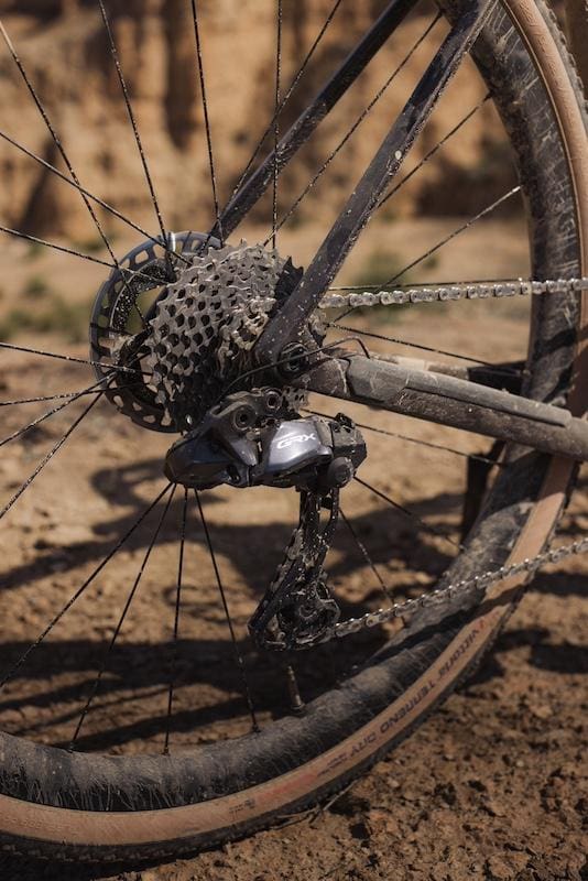 Groupe Shimano GRX 825 Di2 12 vitesses pour vélo Gravel