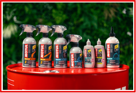 2024 gamme Bike Care Motul produit officiel du Tour de France
