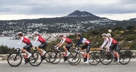 2024 gamme Bike Care Motul produit officiel du Tour de France