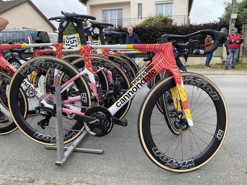 Vélos et matériel des pros sur le Critérium du Dauphiné 2024 d'EF Education-Easypost