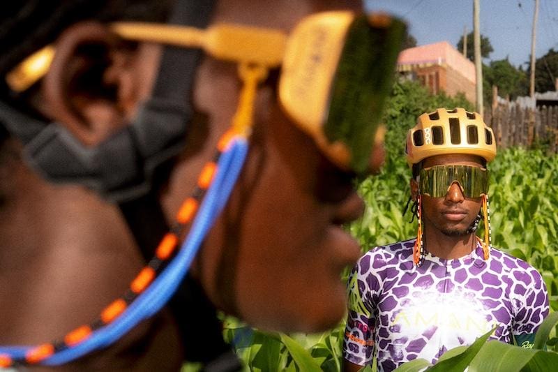 Série limité casque Poc Ventral Air et lunettes Devour Team Amani