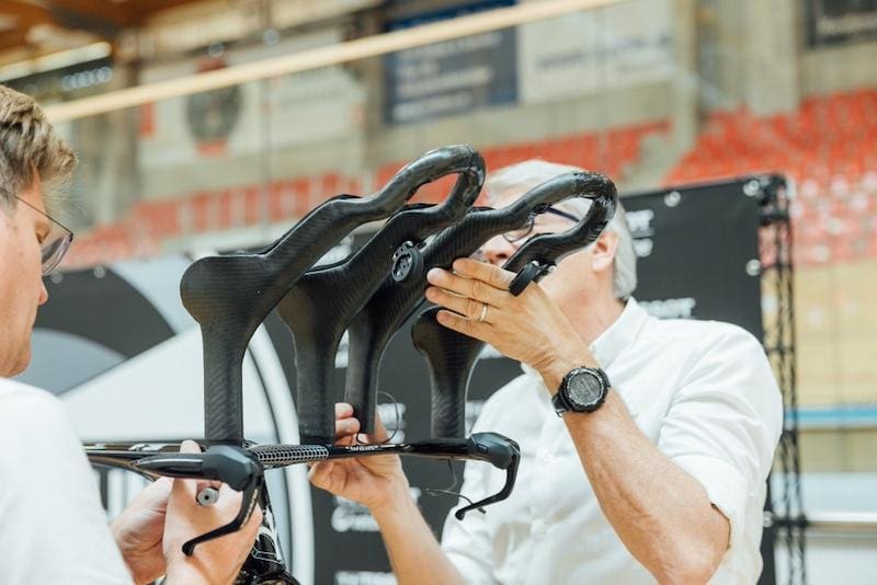 Nouveau vélo de contre-la-montre Wilier Supersonica SLR