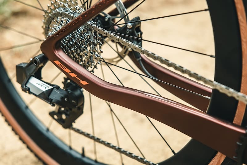nouveau vélo gravel pour la compétition, le BH GravelX R