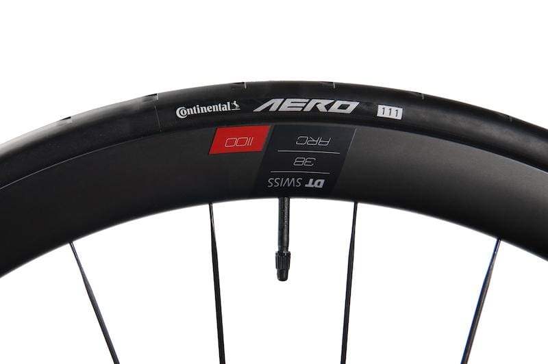 pneu Continental Aero 111 pour roue avant DT Swiss