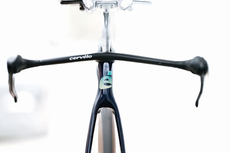 Vélo de contre la montre et de triathlon Cervélo P5