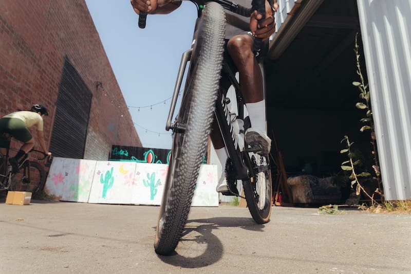 nouveaux pneus gravel Goodyear XPLR Inter et XPLR Slick exclusivement réservés aux roues Zipp XPLR 303