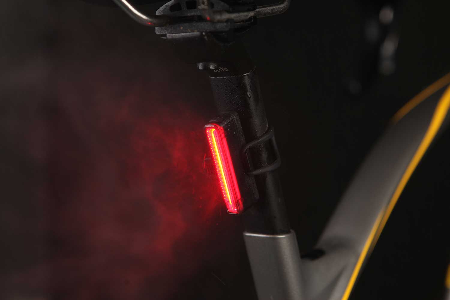 Feu Arrière étanche IPX6 300 Amazon Magicshine SEEMEE 150 V2.0 Feu Arrière De Vélo Rechargeable Eclairage Velo Lampe Velo