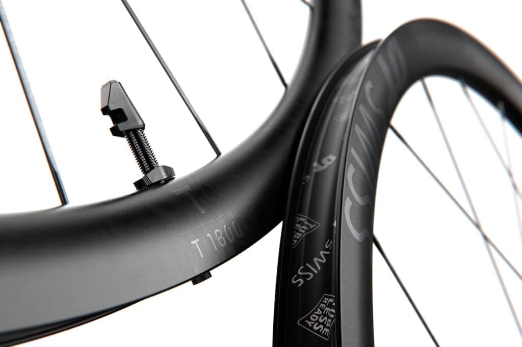 Nouvelles ropues piste et fixies DT Swiss TRC 1400 Dicut et T 1800 Classic