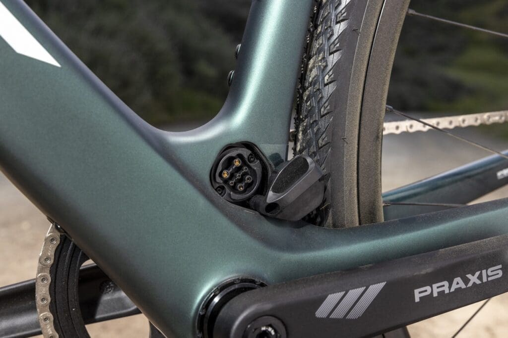 Nouveaux VAE Giant Defy Advanced E+ Elite et Liv Avail Advanced E+ Elite