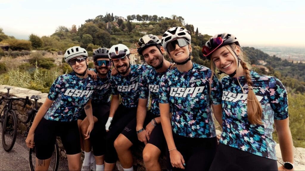 Ligne de vêtements personnalisables Santini Custom Series