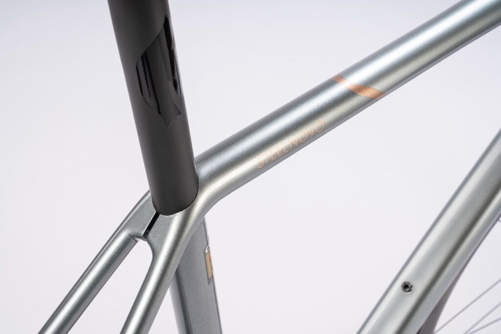 Série limitée du vélo Colnago Steelnovo pour les 70 ans de la marque