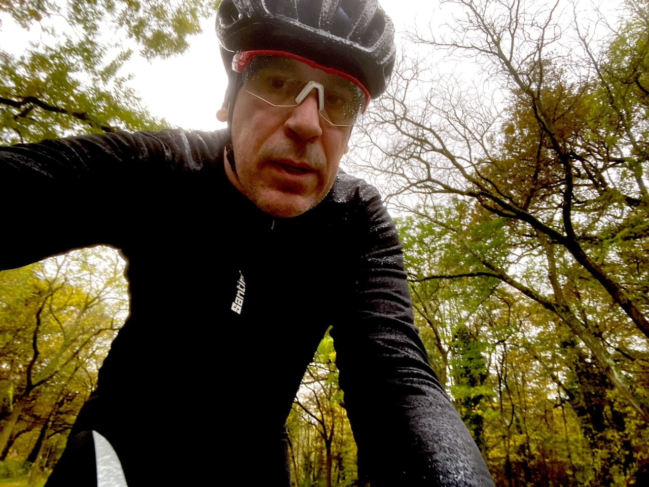 Essai de la veste de pluie Santini Magic