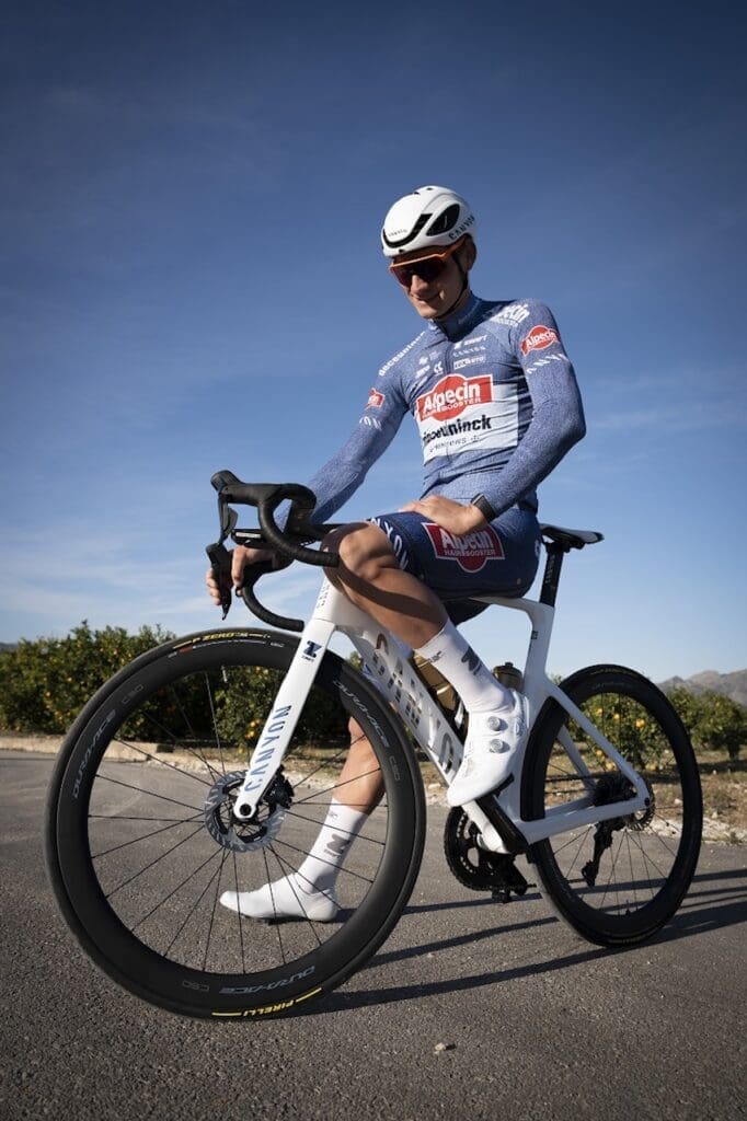 Partenariat pneumatique Pirelli Alpecin-Deceuninck