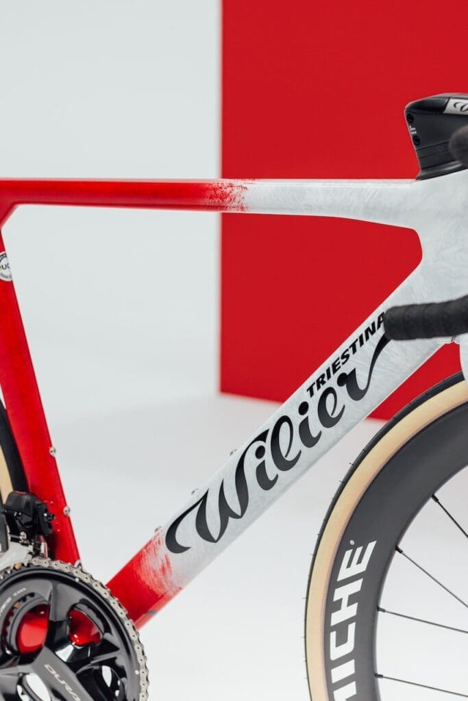 Vélo Wilier Filante SLR personnalisé pour Stefan Küng de Groupama-FDJ