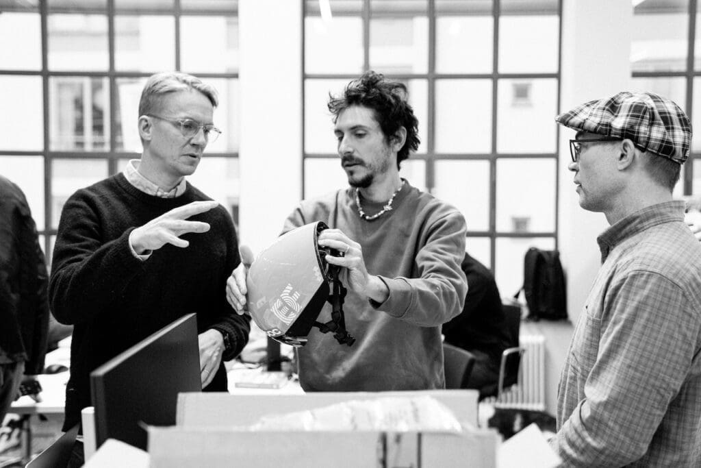 série limitée du casque Poc Procen Air EF Pro Cycling Team.