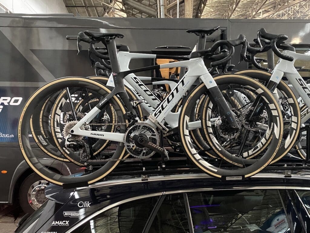 Les vélos et matériel du Omloop Het Nieuwsbald 2025