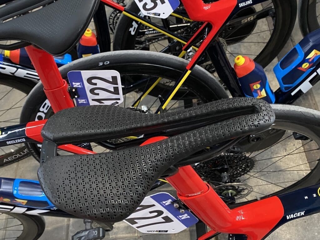 Les vélos et matériel du Omloop Het Nieuwsbald 2025