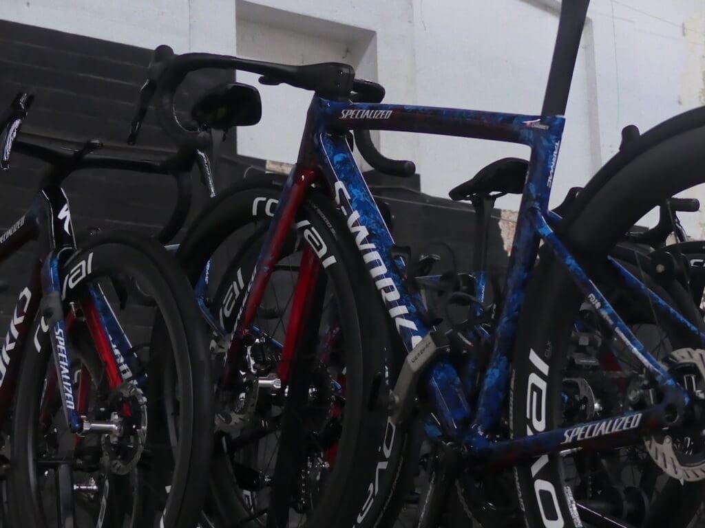 Les vélos et matériel du Omloop Het Nieuwsbald 2025