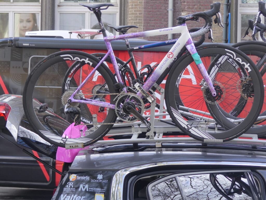 Les vélos et matériel du Omloop Het Nieuwsbald 2025