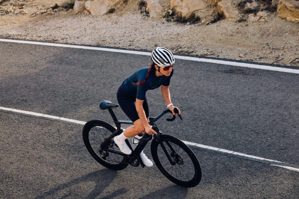 Une nouvelle selle femmes chez Pro en 2025, la Sirin déclinée en version Team et Performance