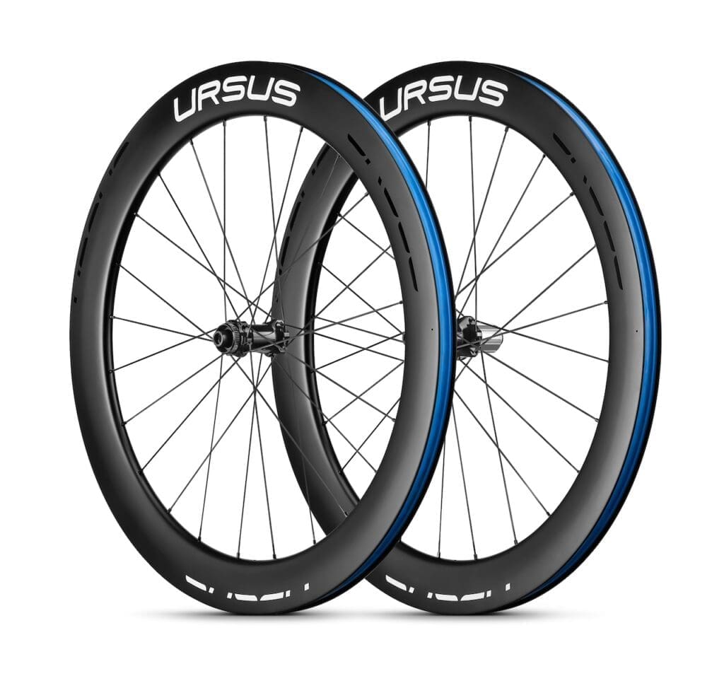 Les roues de l'équipe Picnic-PostNL sont des Ursus Proxima Team Edition