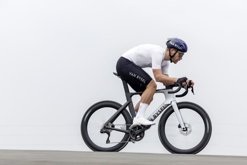 V&eacute;lo Van Rysel RCR-F Pro