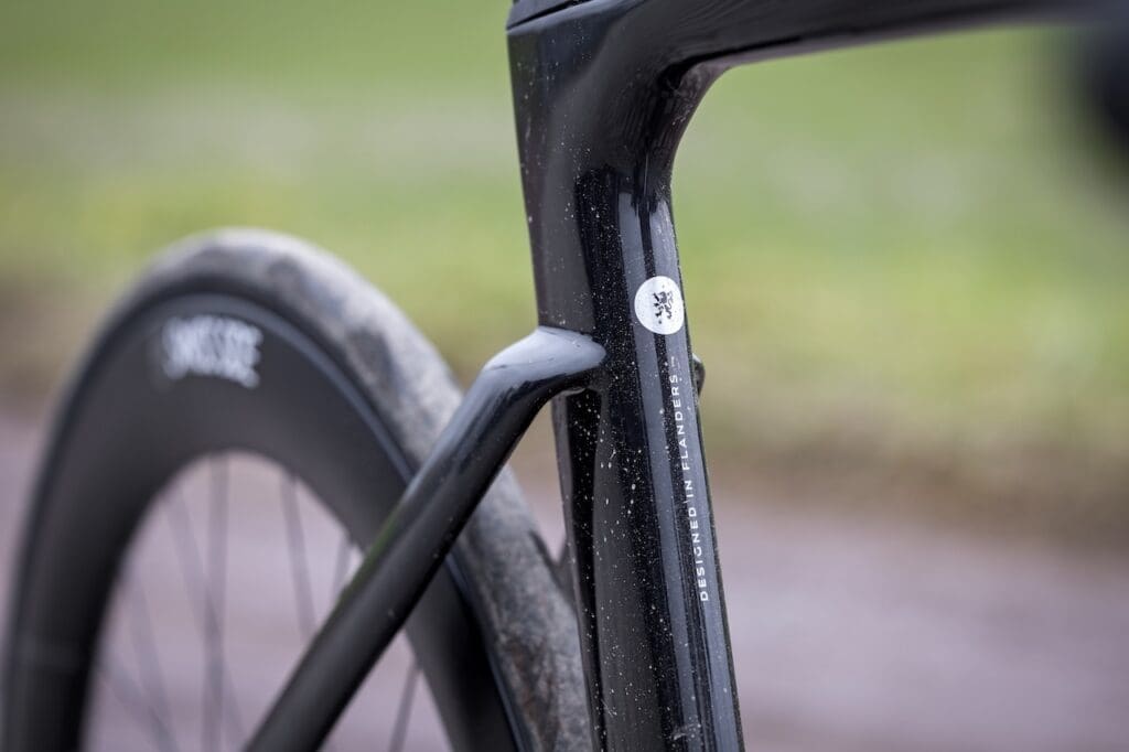 V&eacute;lo Van Rysel RCR-F Pro