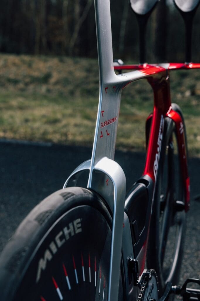 vélo de contre-la-montre Wilier Supersonica SLR de Stefan Küng Groupama-FDJ