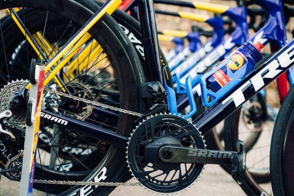 Lidl-Trek utilise la cire chaude Cyclowax pour lubrifier ses vélos