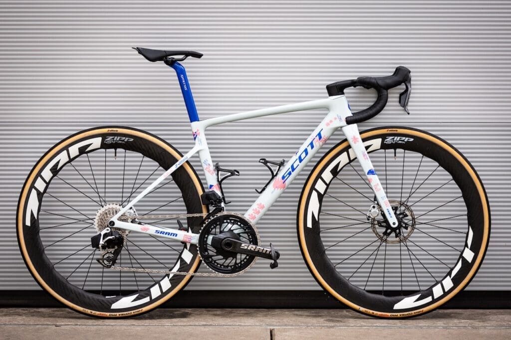 Vélo Scott Addict RC Classics Edition de tom Pidcock de l'équipe Q36.5 Pro Cycling