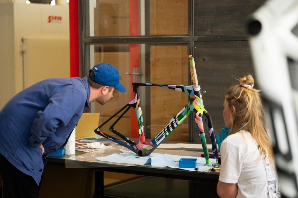 BMC VAR0, le Teammachine R01 personnalisable !