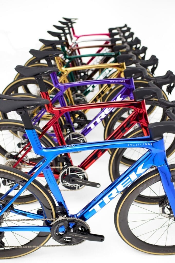 Les peintures Chroma sont disponibles sur les Trek Madone 8 gen au sein du Project One