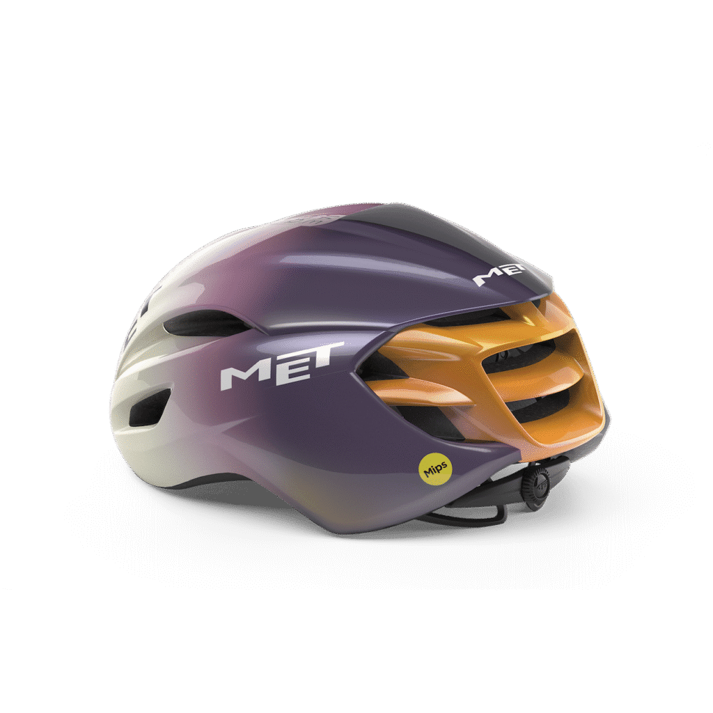 Séries limitées des casques MeT Trenta 3K Carbon et Manta UAE Team Emirates-XRG et UAE Team ADQTeam Emirates-XRG et UAE Team ADQ