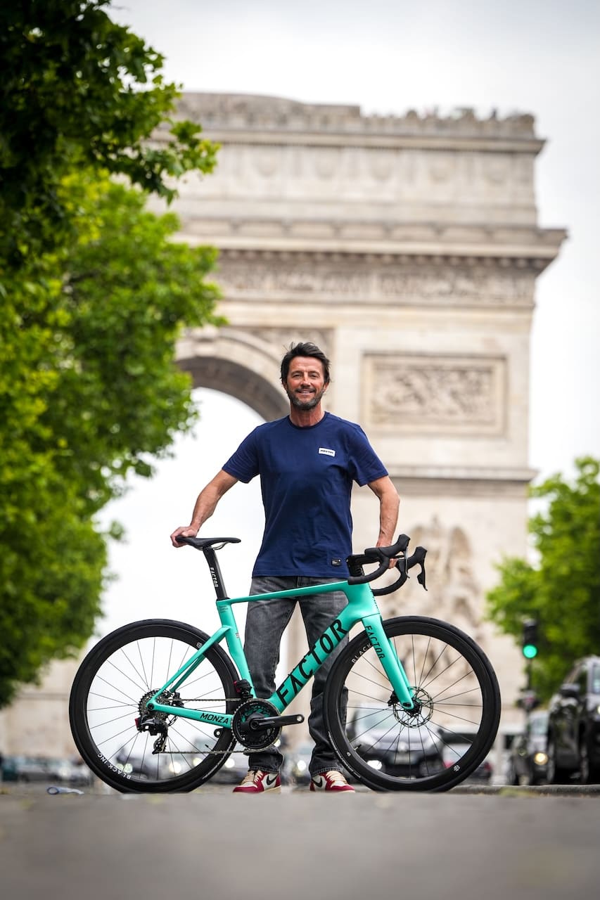 Le Champion moto Sébastien Charpentier va rouler sur vélo factor en 2025