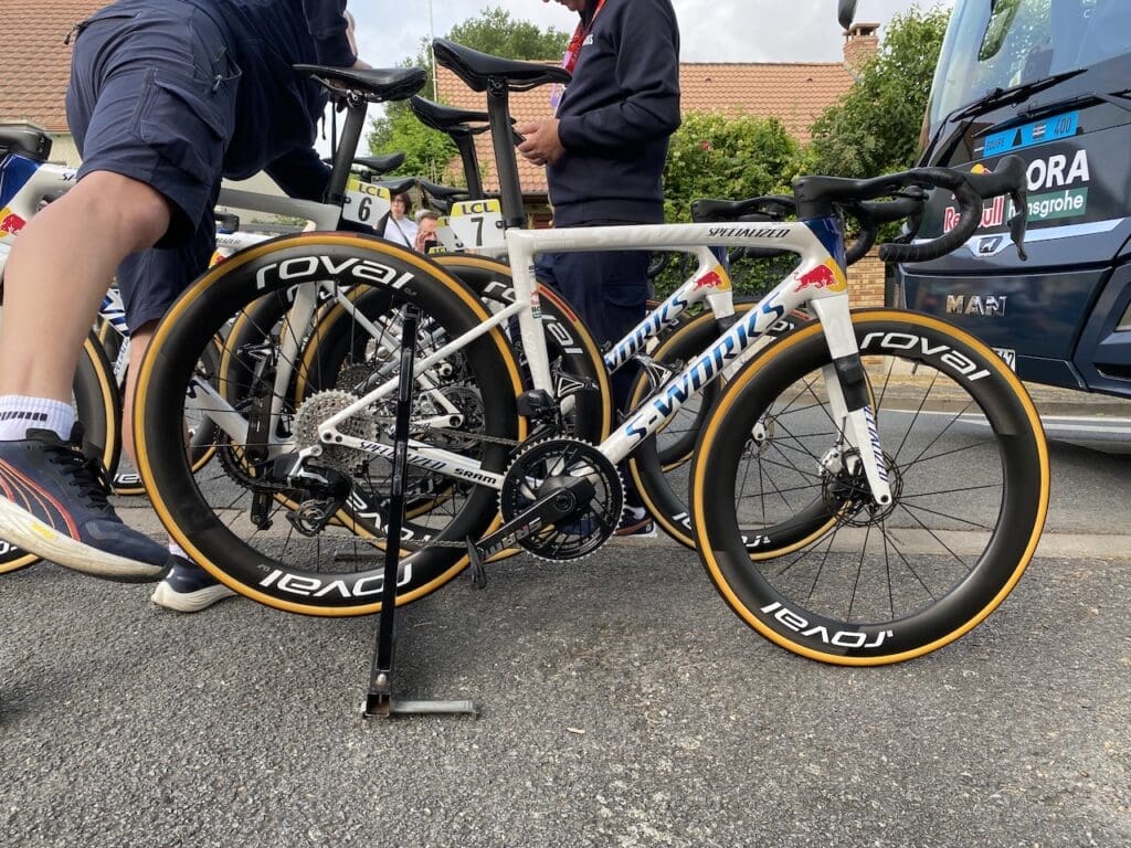 Le matériel et les vélos des pros sur le Critérium du Dauphiné 2025