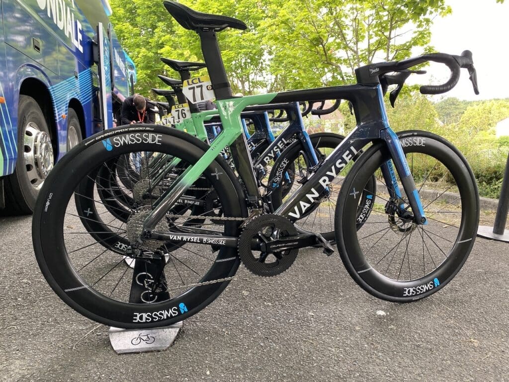Le matériel et les vélos des pros sur le Critérium du Dauphiné 2025