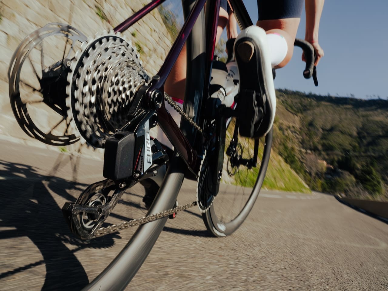 Nouveaux groupes Sram Force AXS et Riva AXS