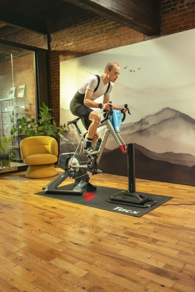 nouveau support Garmin Tacx Alpine pour simuler les pentes positifs et négatives