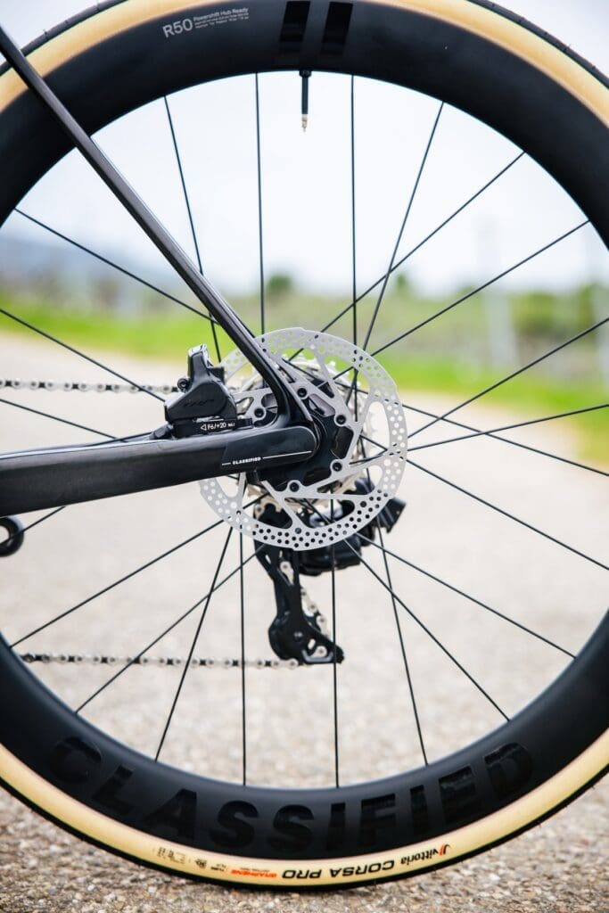 La transmission rouet et garle TRP Classified se nomme Vistar/powershift