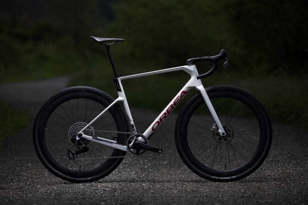 Nouveau v&eacute;lo de comp&eacute;tition gravel Orbea Terra Race