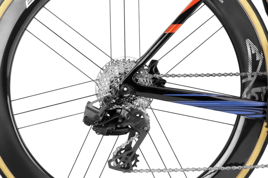 Nouveau coloris Iconic Black Radial pour les Look 795 Blade RS de Cofidis pour le Tour de France 2025