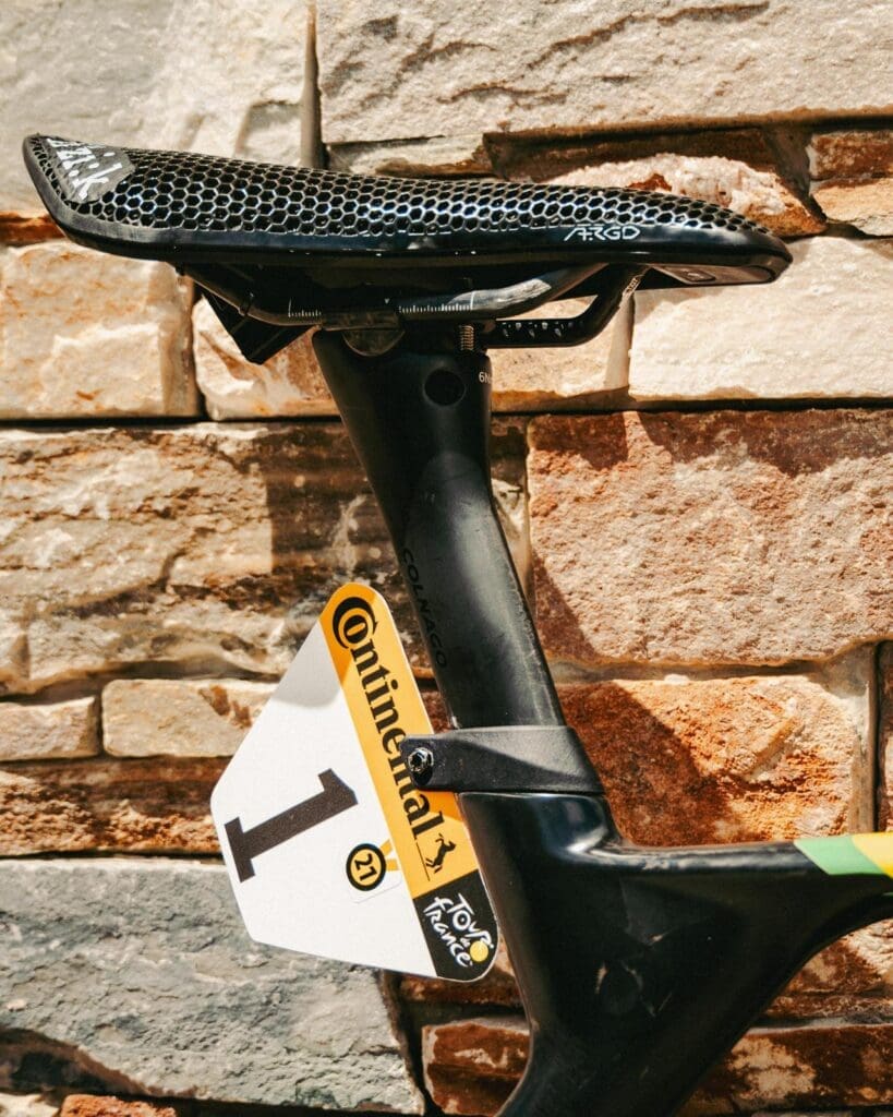 Le Colnago Y1Rs le v&eacute;lo pr&eacute;f&eacute;r&eacute; de Tadej Pogačar sur le Tour de France 2025