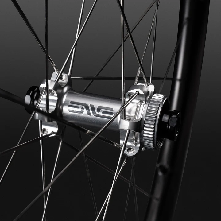 Enve SES 4.5 Pro, les nouvelles roues de Tadej Pogačar