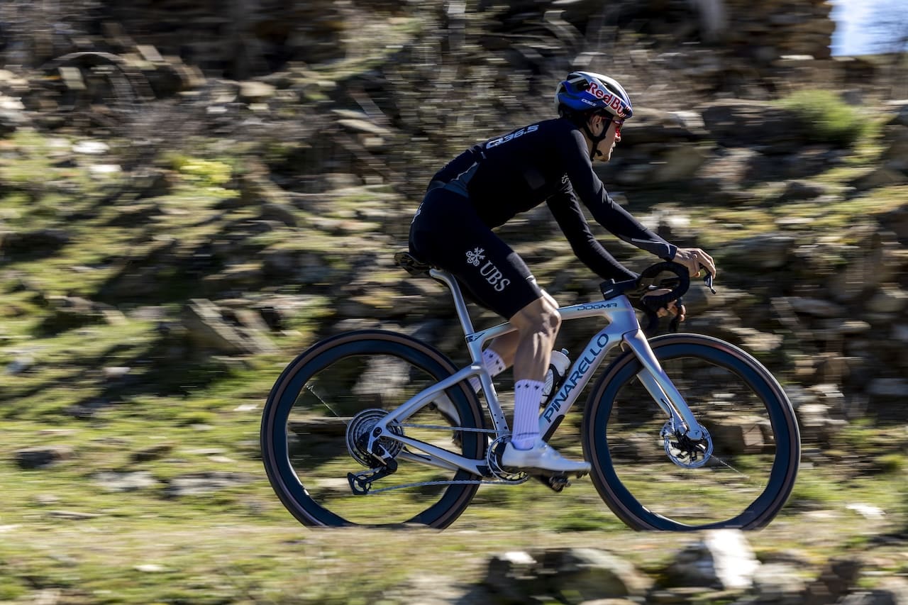 Nouveau vélo de gravel Pinarello Dogma GR
