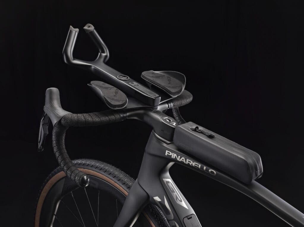 Nouveau vélo de gravel Pinarello Dogma GR