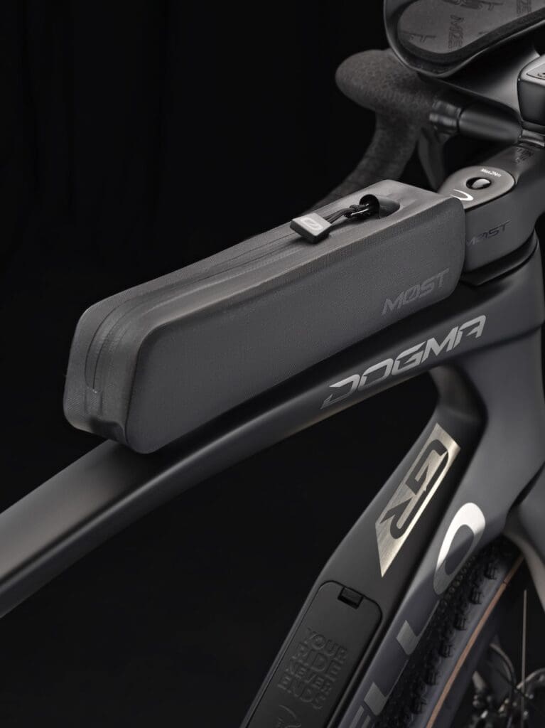 Nouveau vélo de gravel Pinarello Dogma GR