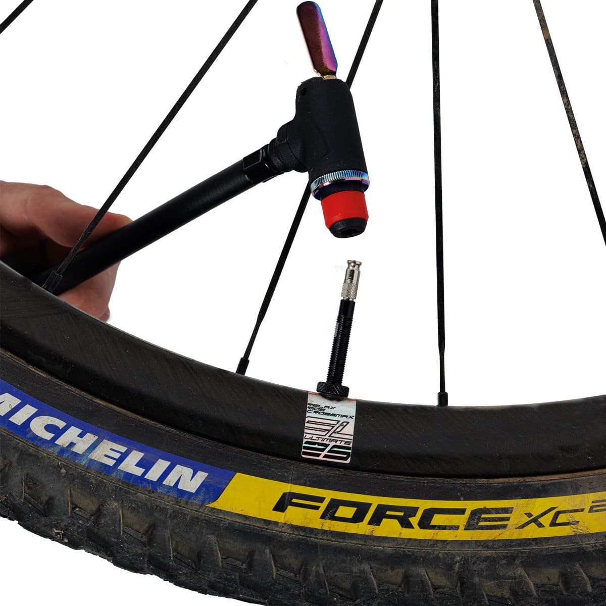 Zefal propose le Clik Valve Adapter pour les valves Schwalbe